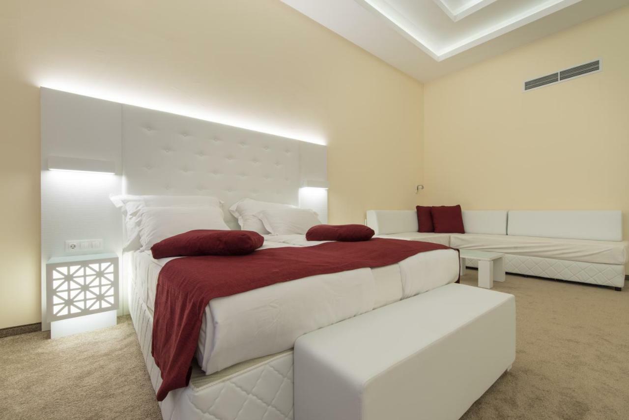 Hotel Perla Beach Luxury Primorsko Exterior foto